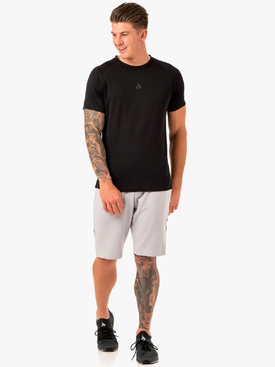 Black Men's Ryderwear Enhance T-Shirt Top | 159G37006