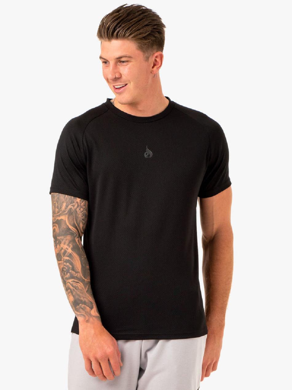 Black Men\'s Ryderwear Enhance T-Shirt Top | 159G37006