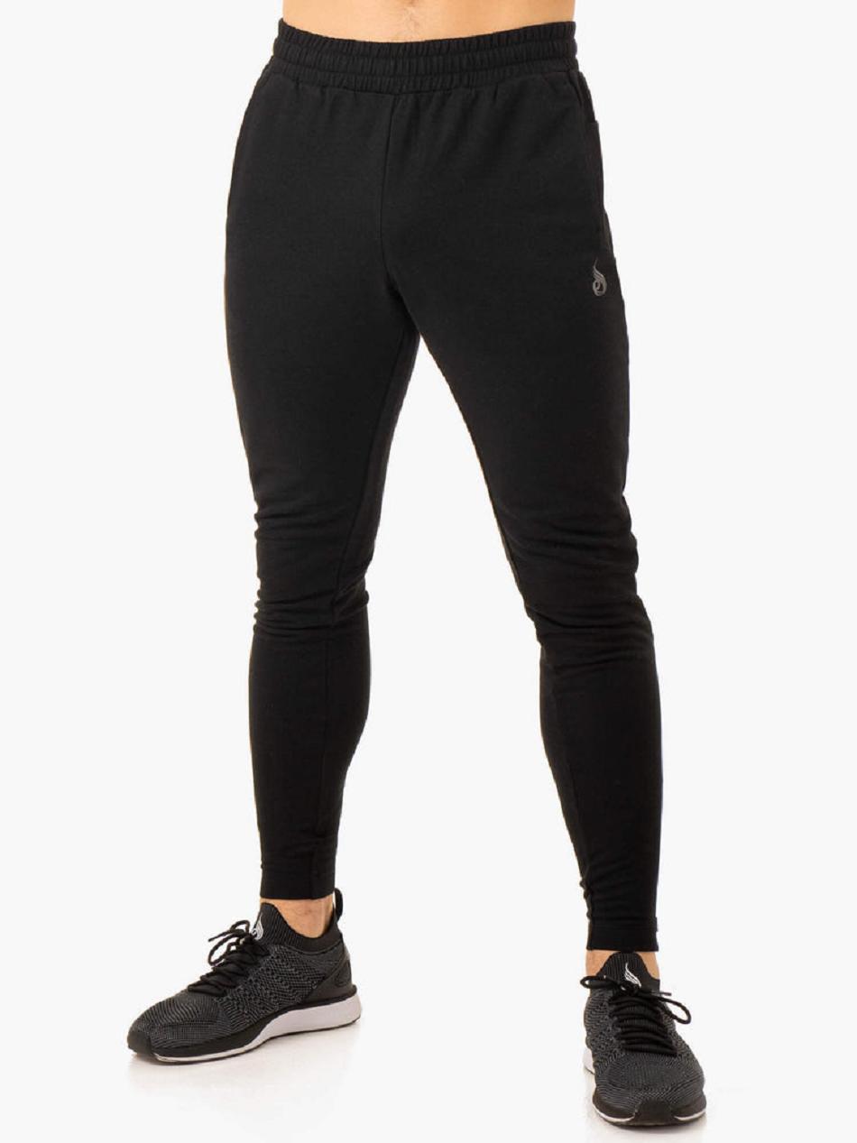 Black Men\'s Ryderwear Pursuit Track Pants | 156J40429