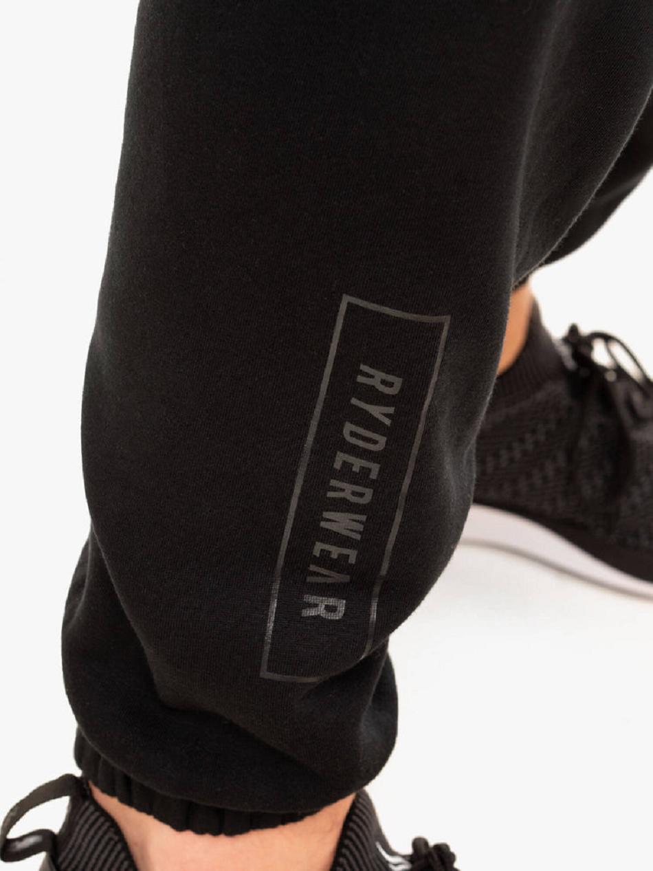 Black Men's Ryderwear Recharge Relaxed Track Pants | 145Y89330