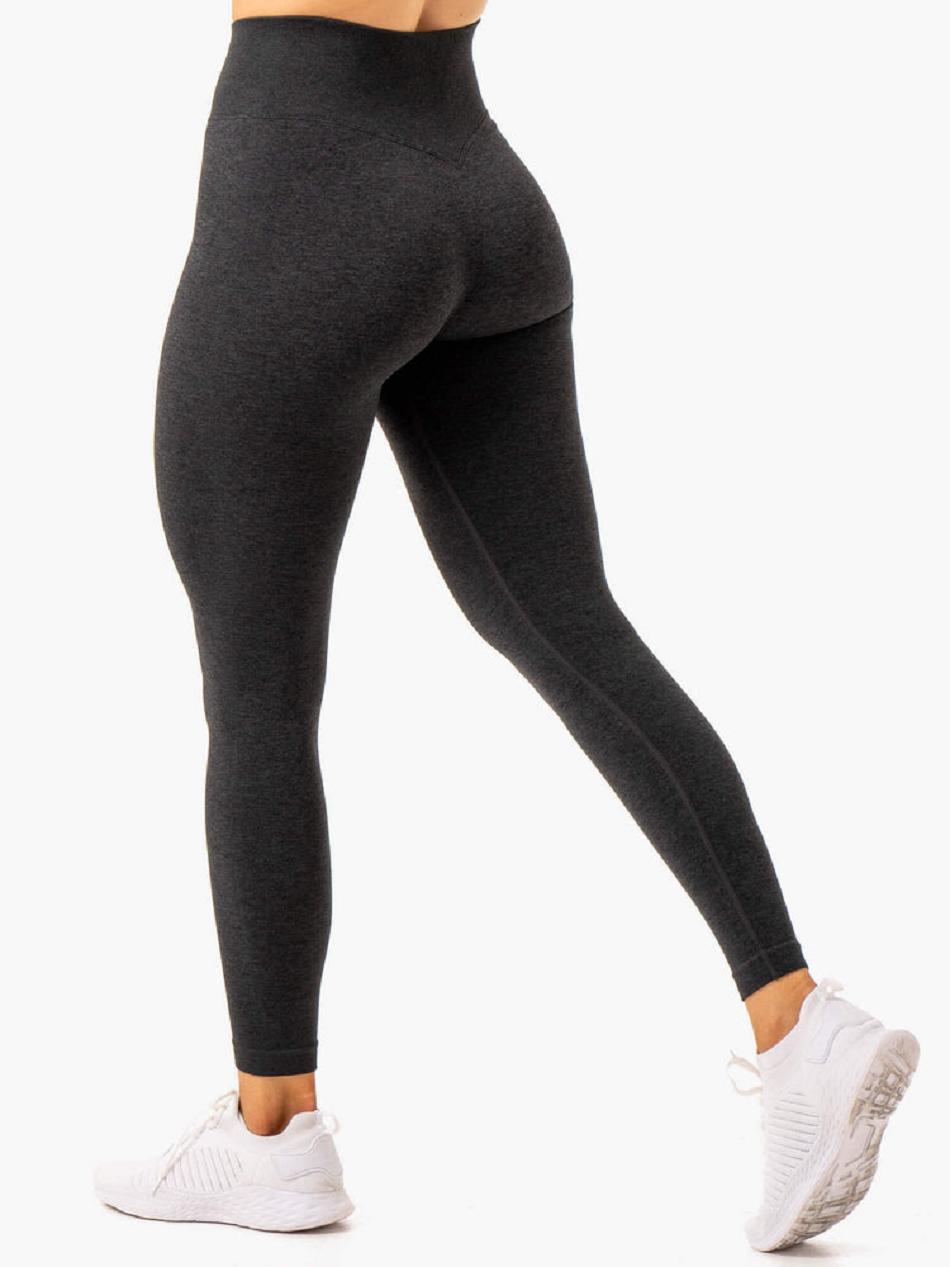 Black Women's Ryderwear Essential Leggings Seamless | DF4459911