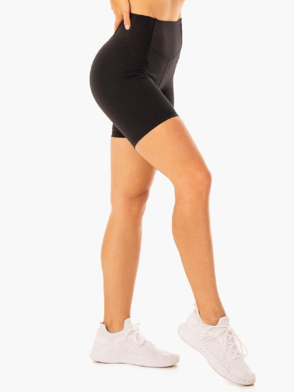 Black Women's Ryderwear Form Scrunch Bum Shorts | 112IV29815