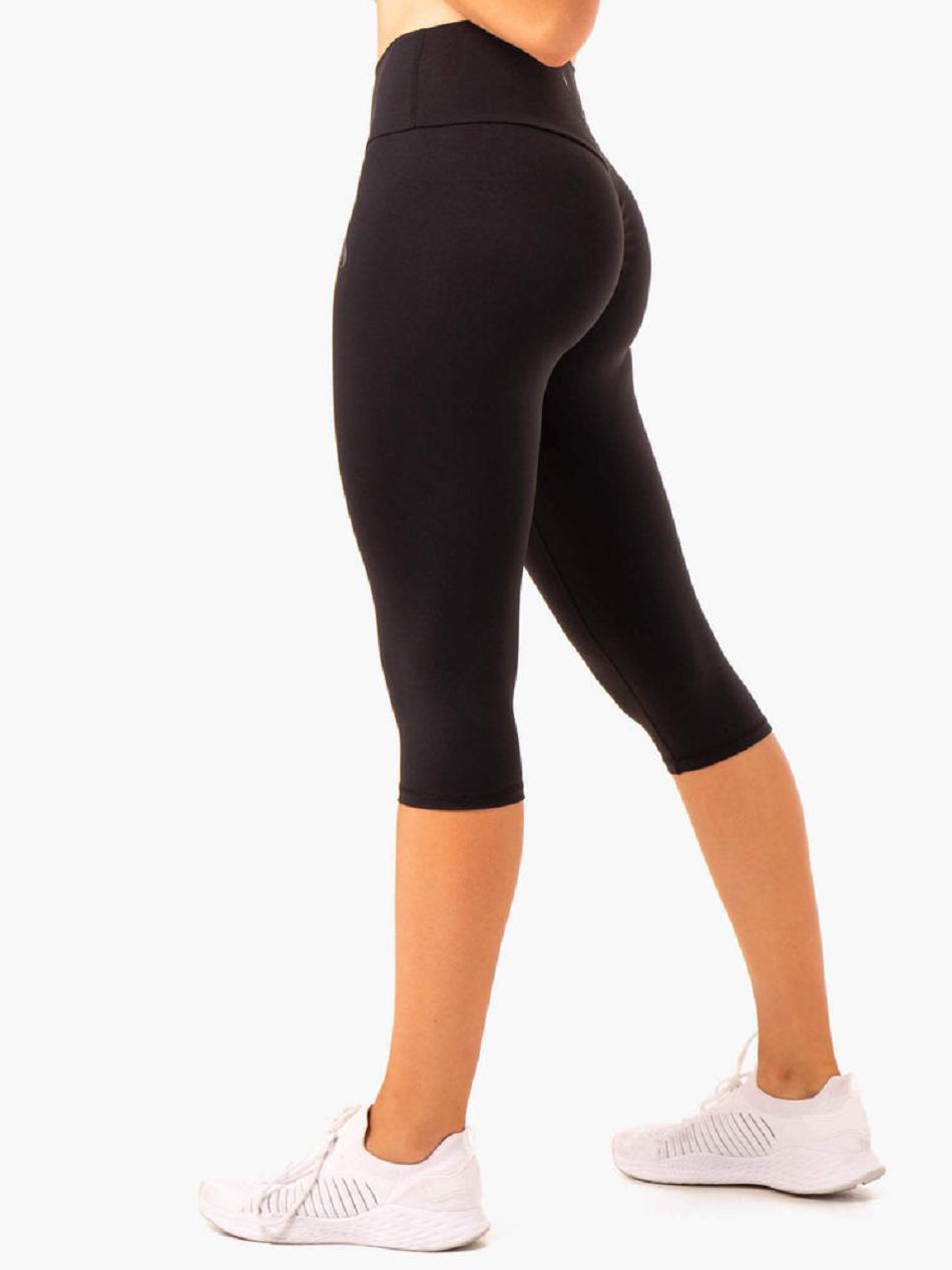 Black Women's Ryderwear Reset High Waisted Scrunch Capri Leggings | SF3973742