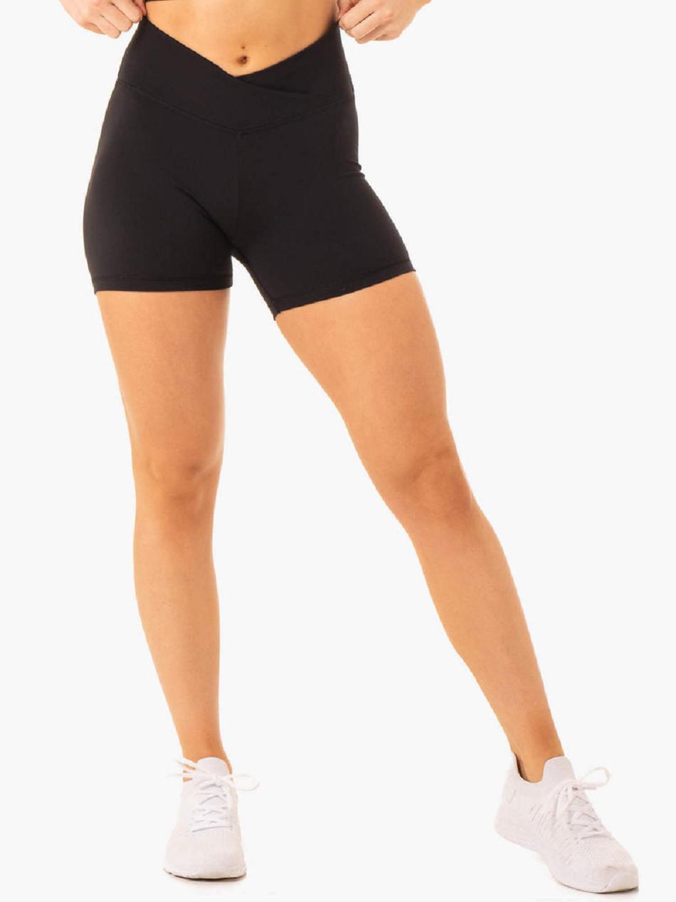 Black Women\'s Ryderwear Serene Cross Over Scrunch Shorts | XG5223150