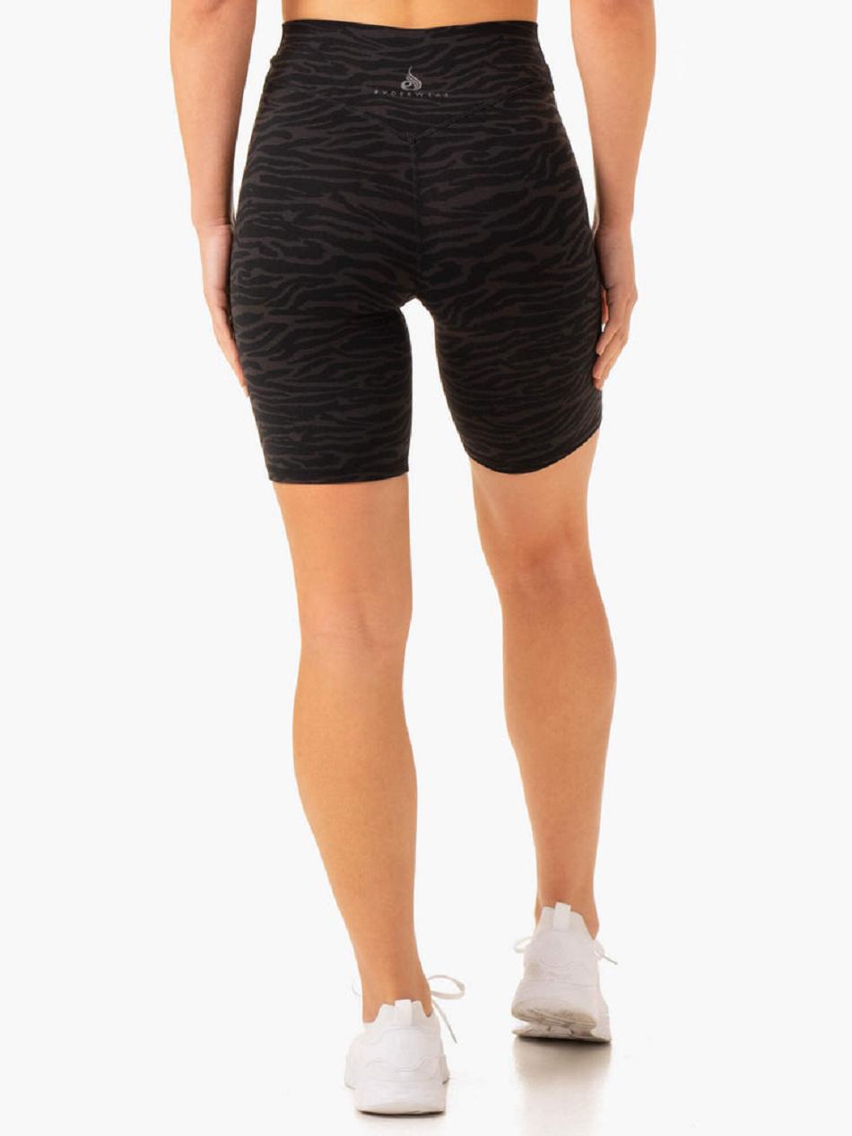 Black Women's Ryderwear Transform Mid Length Shorts | MNG80088