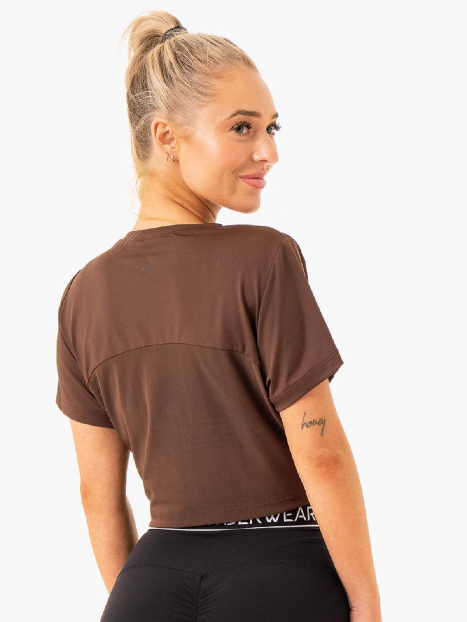 Chocolate Women's Ryderwear Level Up Cropped T-shirt | 71NG66148