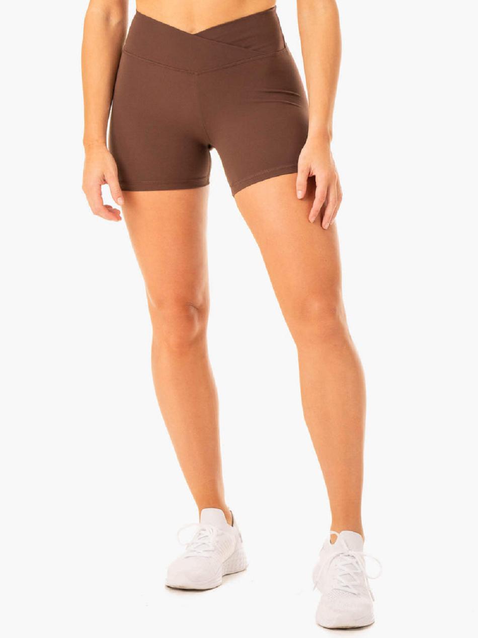 Chocolate Women\'s Ryderwear Serene Cross Over Scrunch Shorts | 55GA86900