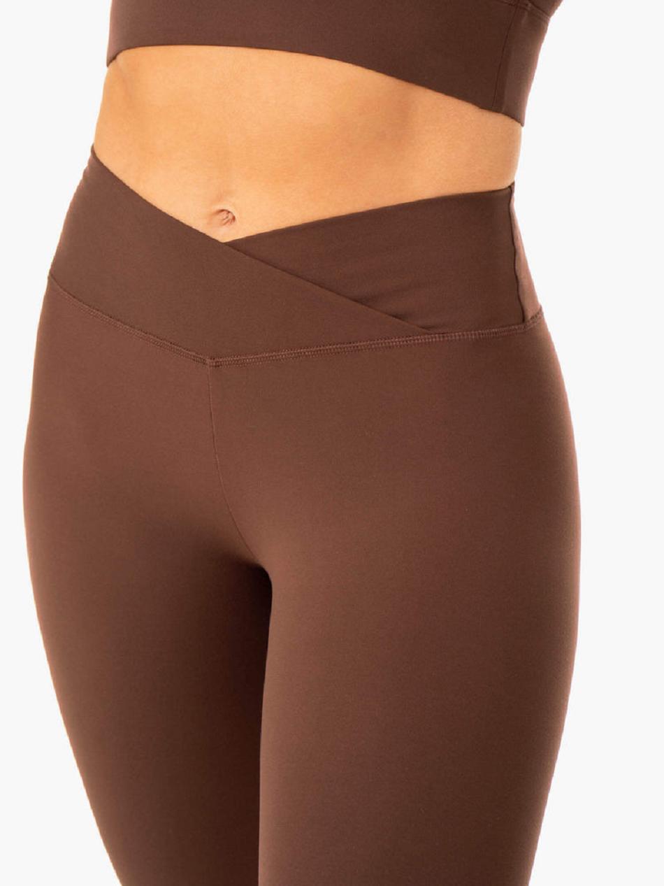 Chocolate Women's Ryderwear Serene Cross Over Scrunch Leggings | ES4153703