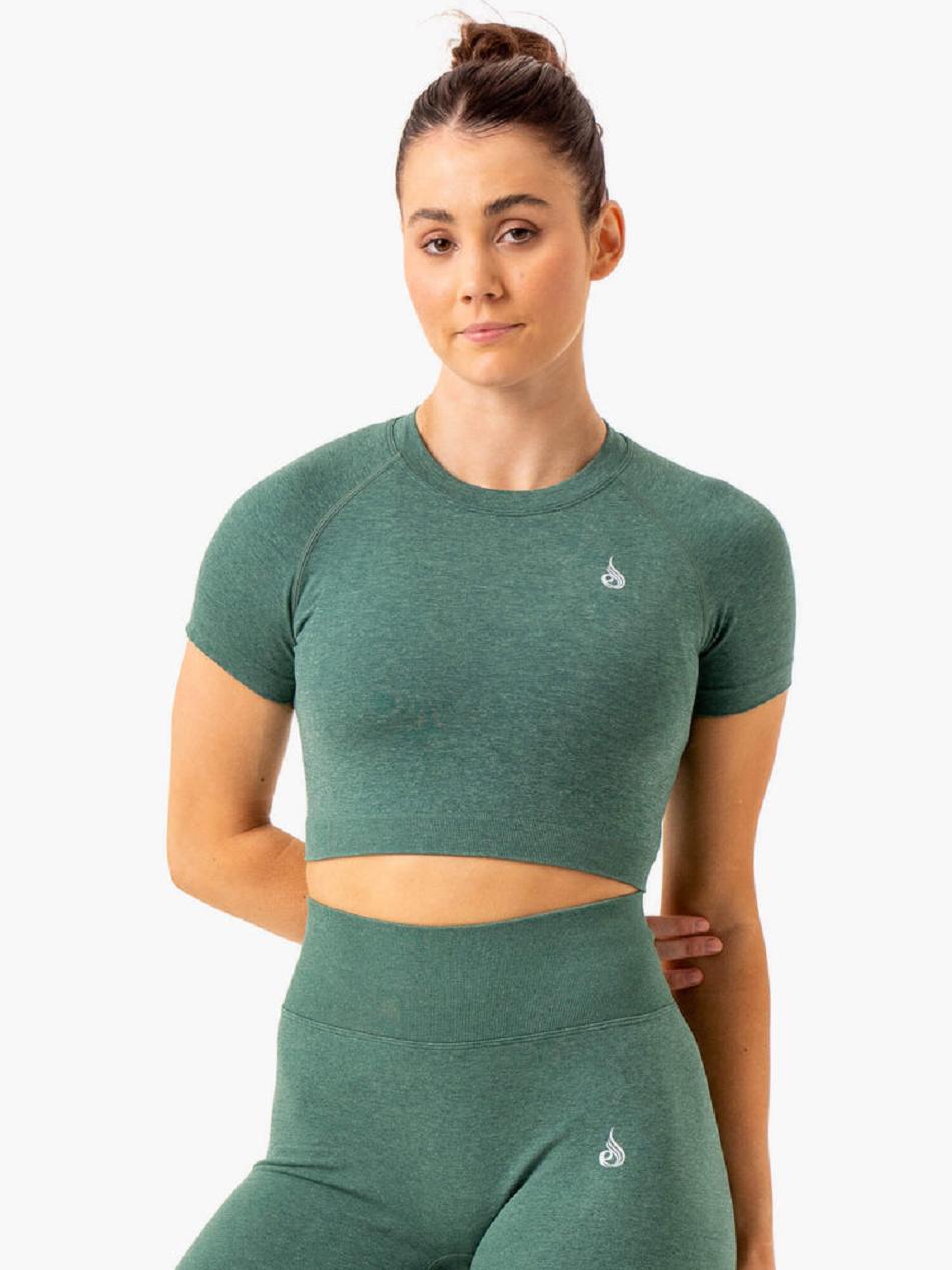 Green Women\'s Ryderwear Essential Seamless T-shirt | 133J42864