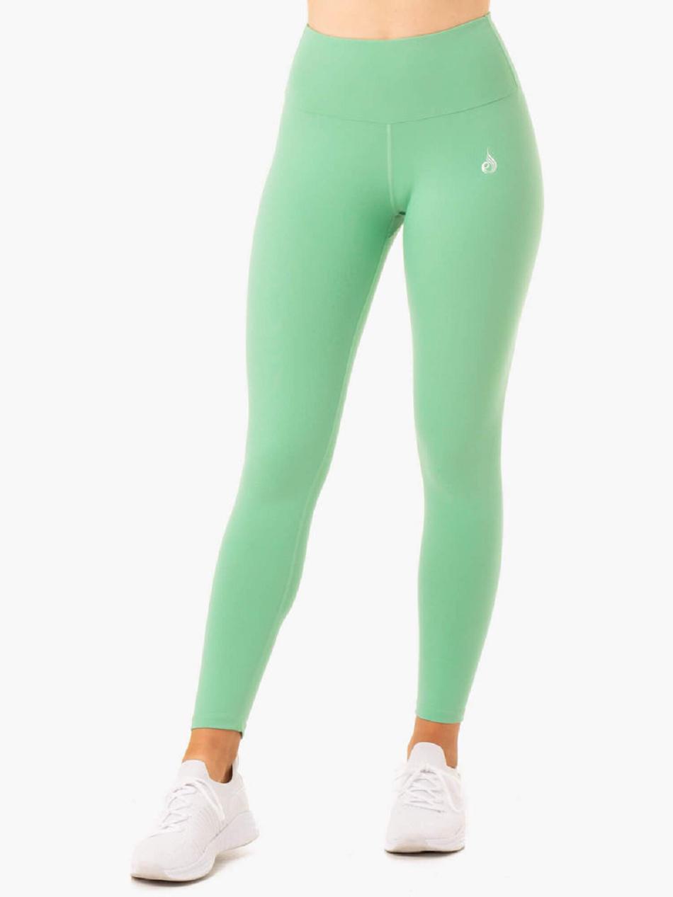 Green Women's Ryderwear Staples Scrunch Bum Leggings | 40RW56649