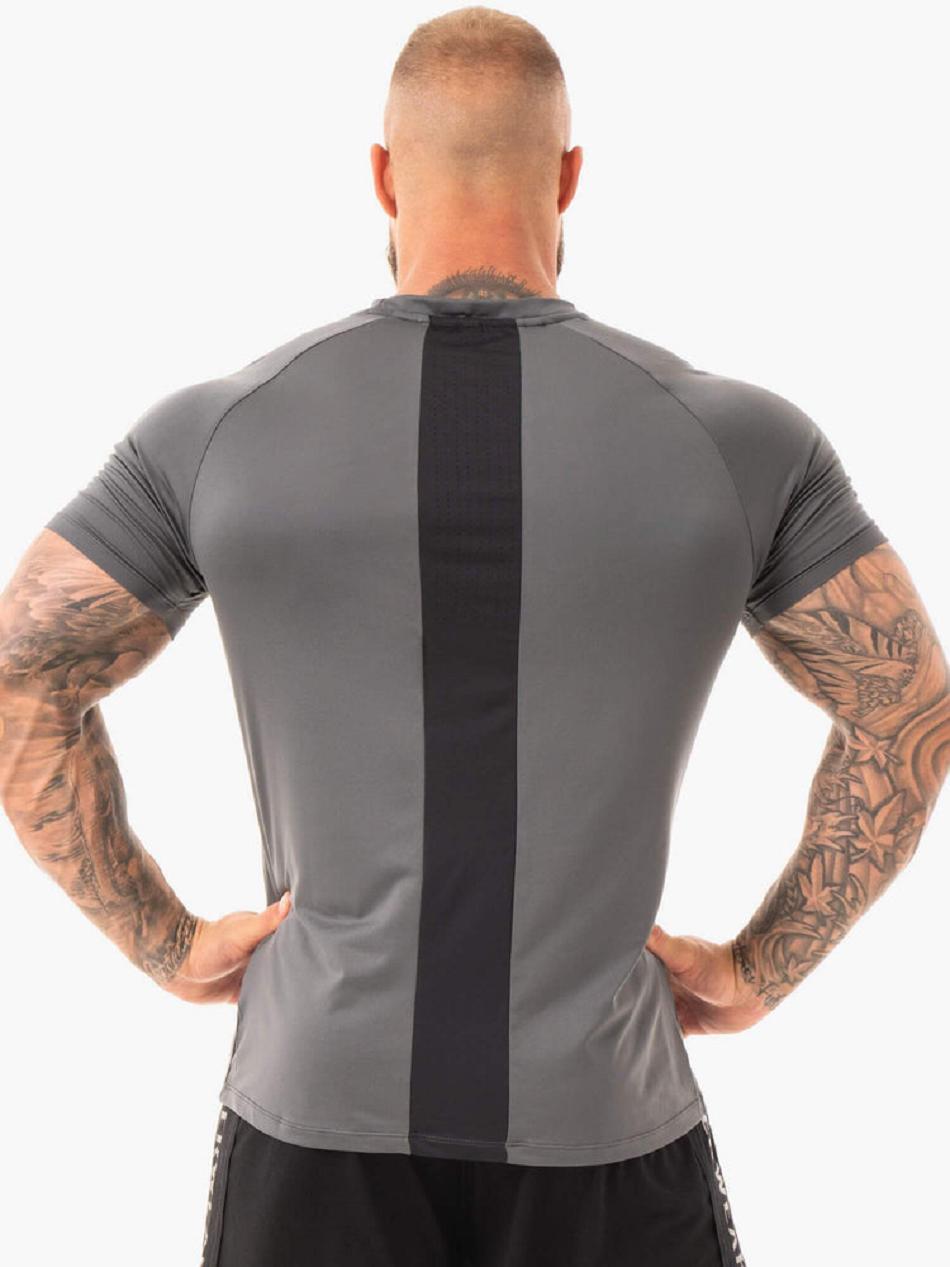 Grey Men's Ryderwear Breeze T-shirt | A2X12524