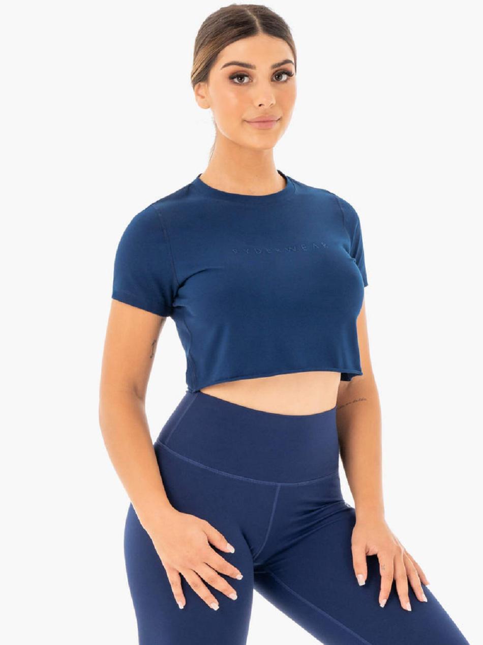 Navy Women's Ryderwear Motion Cropped T-shirt | 69FV11135