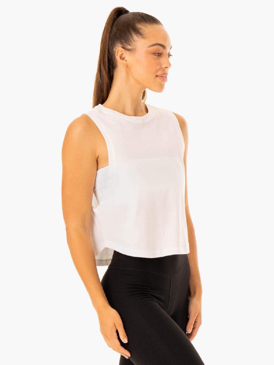 White Women's Ryderwear Flow Scoop Tank Top | 135G31356